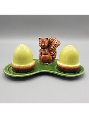 Vintage Squirrel Acorn  Salt & Pepper Shakers Tray Green Arcadia Ceramics Calif